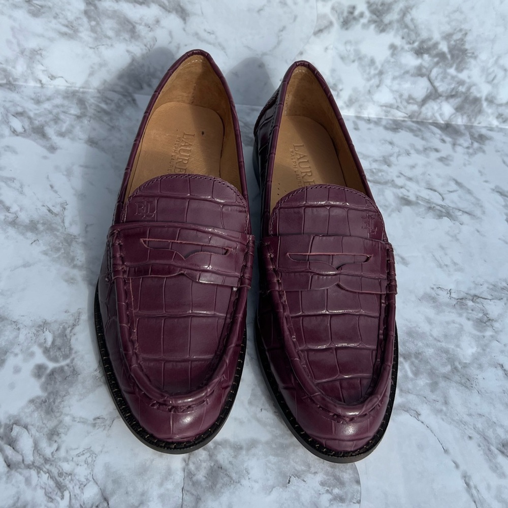 Ralph Lauren Winnie embossed leather penny loafer shoes plum purple 
size 6
